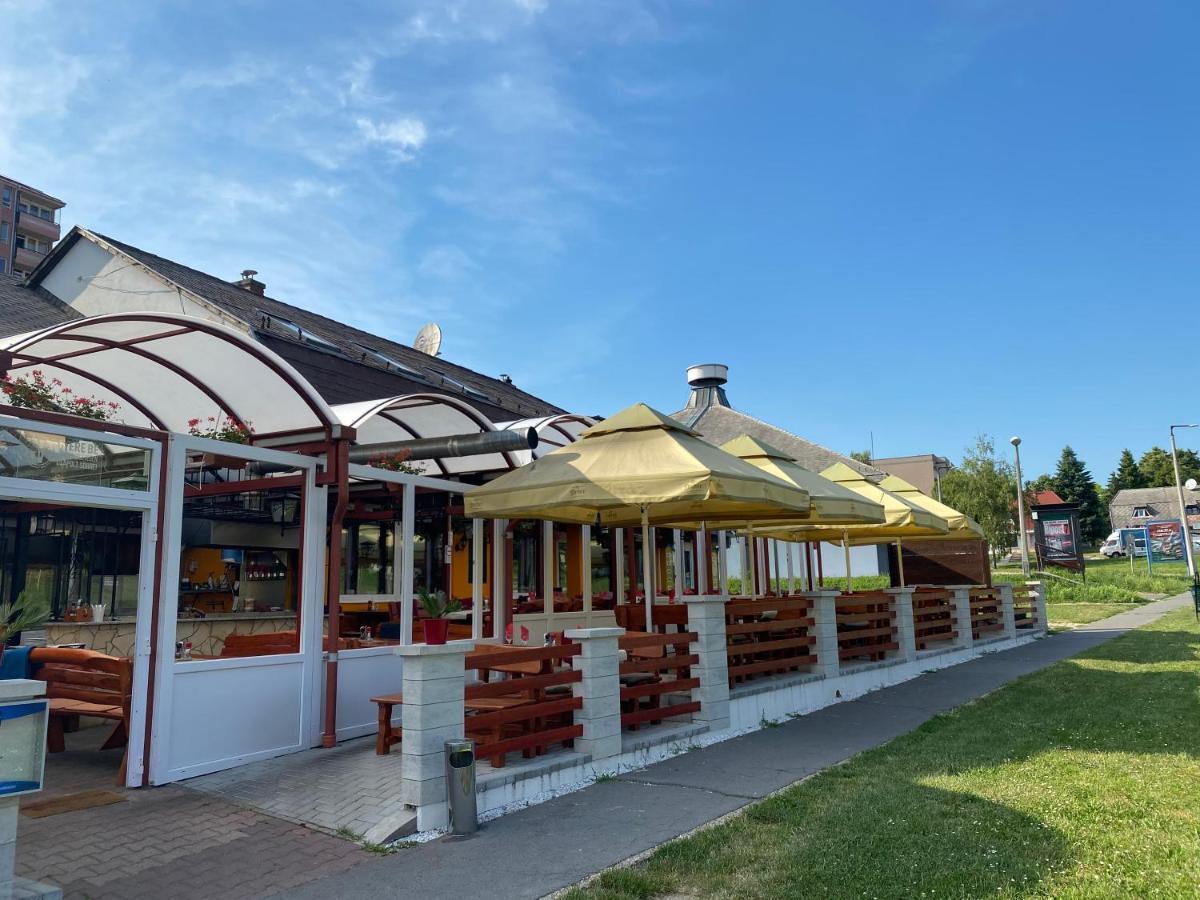 Kiskakas Etterem Hotel Zalaegerszeg Exterior photo
